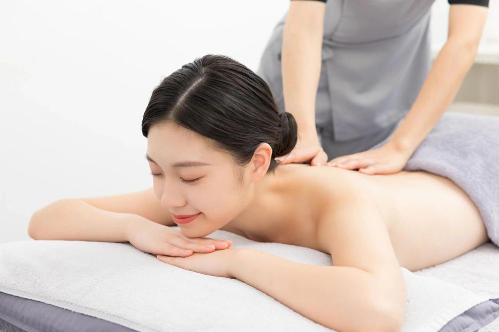 Body Massage + Skin Care Combo